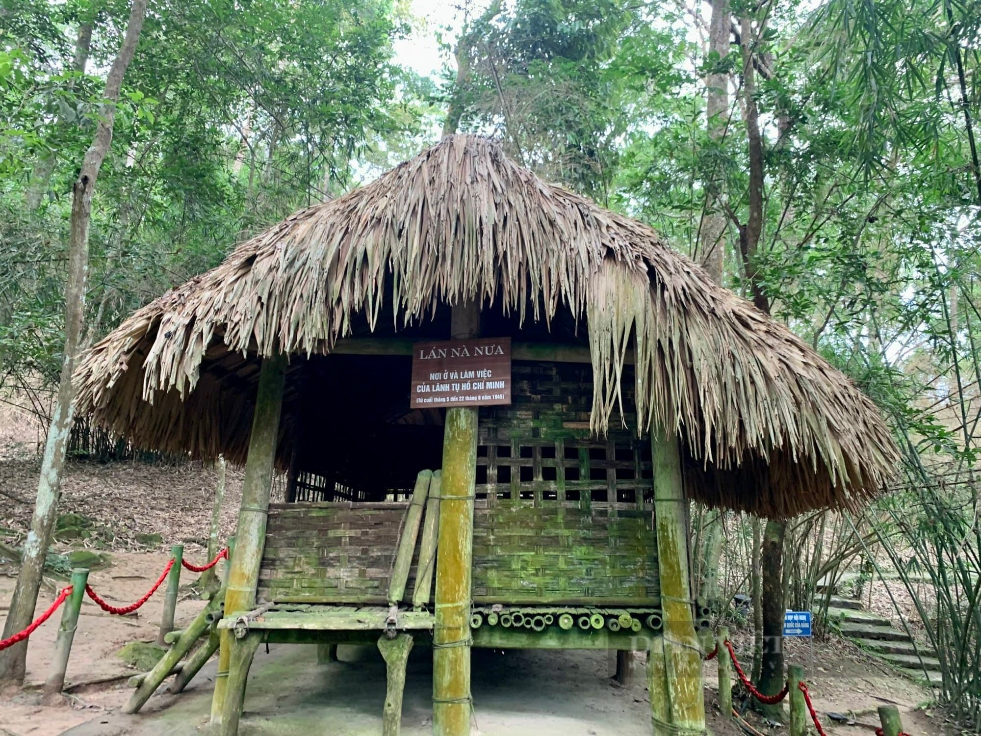 Lán Nà Nưa, nơi Bác ở và làm việc.